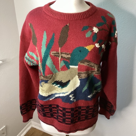 Northern Isles Sweaters - Northern Isles Sweater Hand Embroidered Duck Hong Kong L